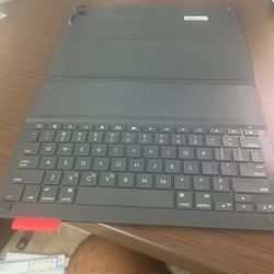 Ipad air 2 case and keyboard Logitech type 2