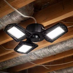 New In Box Equivalent Of 100 Watts Super Bright LED Light Bulb Replacement Perfect for Garage And Dark Area 6500k Bright White Color 