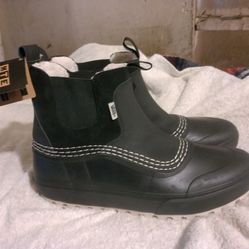 NEW MEN'S VAN'S MID-CHELSEA MTE SZ. 11.5 