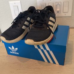 Adidas Boy Sneakers Size 1