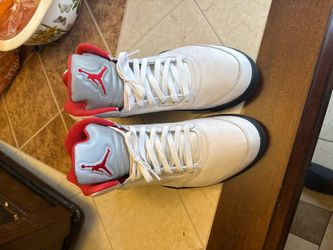 Jordan 4s fire red