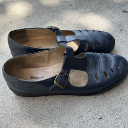 Women’s Shoe Size 8.5 