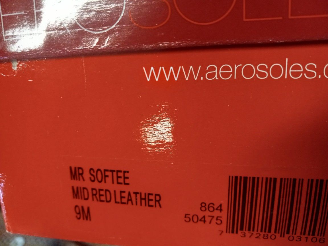 Mr. Softee Red Leather Size 9