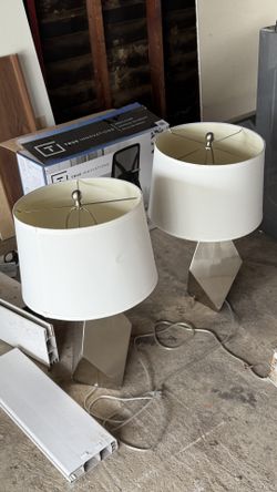 Modern Nightstand Lamps