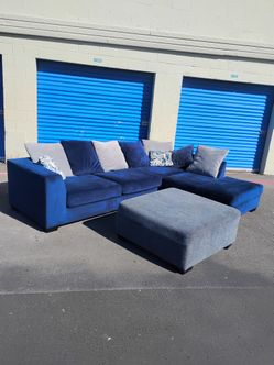 Sectional sofa couch - delivery available