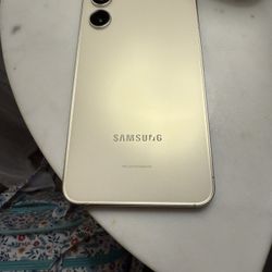 Samsung S24 128gb Sm-s921U. Was Used With Verizon 