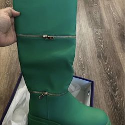 Ladies knee high chunky Green  boots size 7 pickup plainfield NJ $15