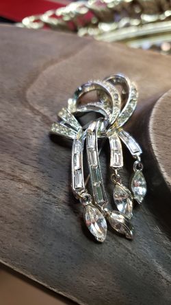 Stunning Silver Tone And Clear Rhinestone Bow Brooch, $18.00