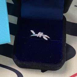 Tiffany 18K White Gold Womens Intertwined Diamond Ring