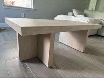 Adler white coffee table