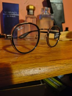 Ray-Ban (READERS) +1.50