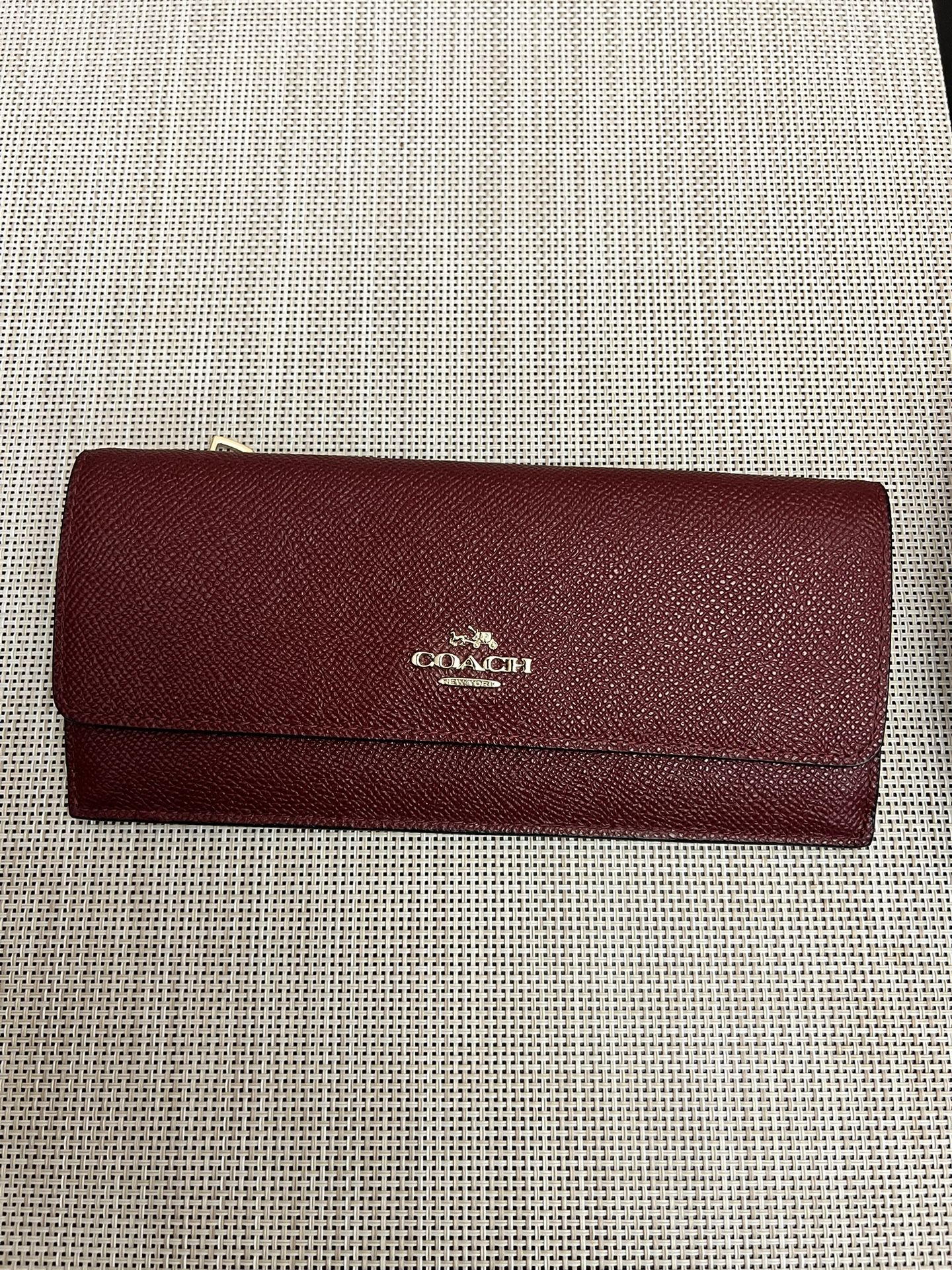 COACH💥NWOT💥 Embossed Textured Leather Soft Wallet Burgundy 52331 