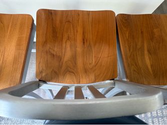 3 bar stools