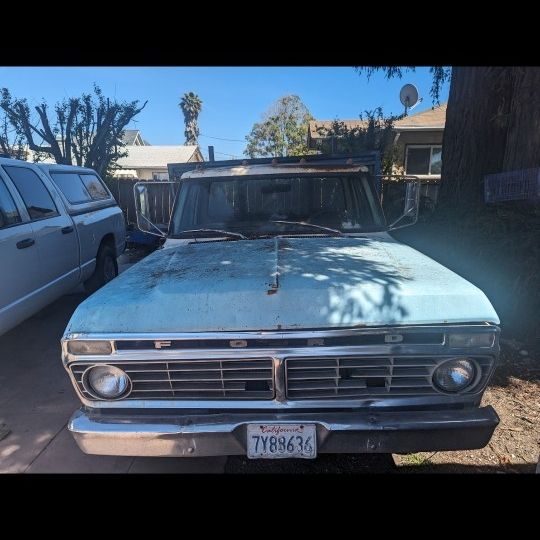 Ford 1974 Truck