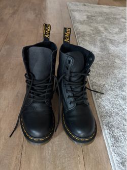 Dr. Marten 1460 Boot