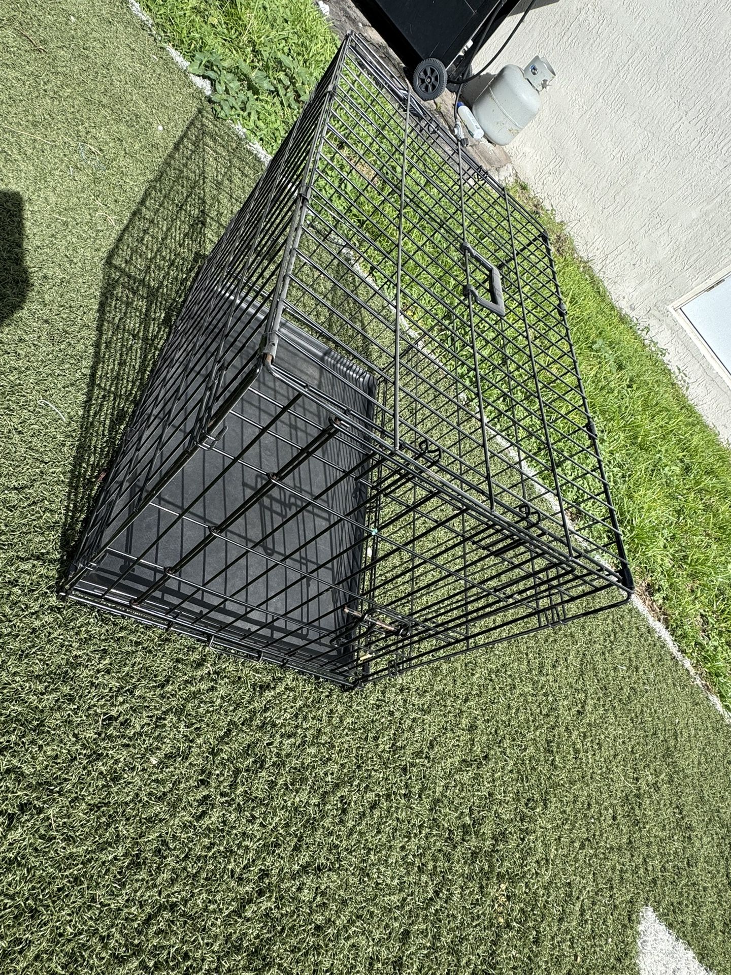 Dog Cage . Good Condition 