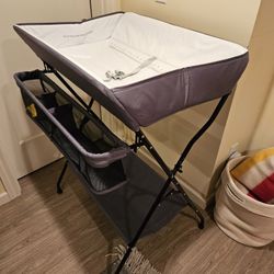 Foldable Changing Table 