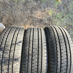 Set of 3 tires 275/55 R20