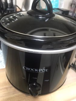 Sunbeam Crock Pot Model: SCR200 2 Qt. Round Classic The Original Slow  Cooker NEW