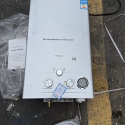 18L Tankless Water Heater Propane, on-Demand Instant Hot Propane Gas Water Heater 4.8GPM