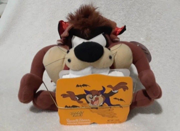 Vintage Looney tunes Halloween Dracula taz with Russell candy plush