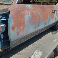 70 To 72 Oldsmobile Cutlass Driver Door 