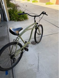 Beach cruiser bike