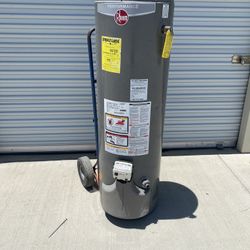 40 gallon Water Heater 