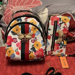 Bee mini backpack tote/crossbody w/matching wallet