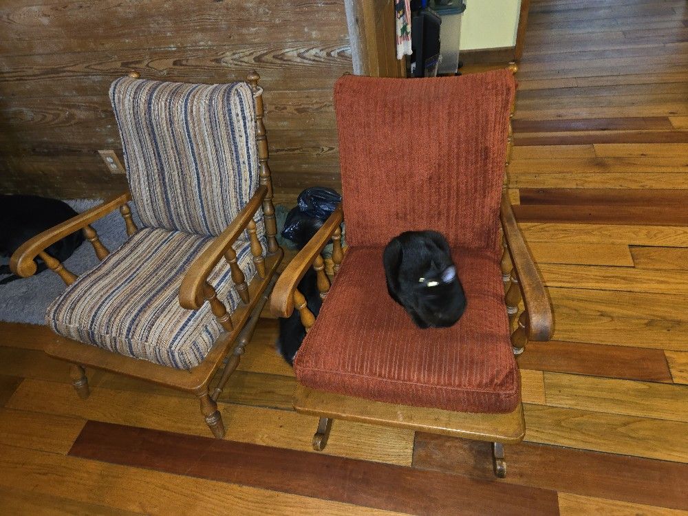 4 Piece Set Solid Wood Chairs, Red Is A Rocker + Marching Foot Rest