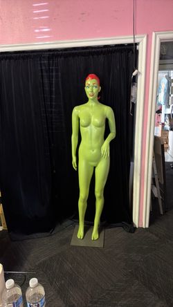 Mister rockabilly mannequin