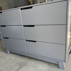 Babyletto Hudson Assembled 6-drawer Dresser (moving sale)
