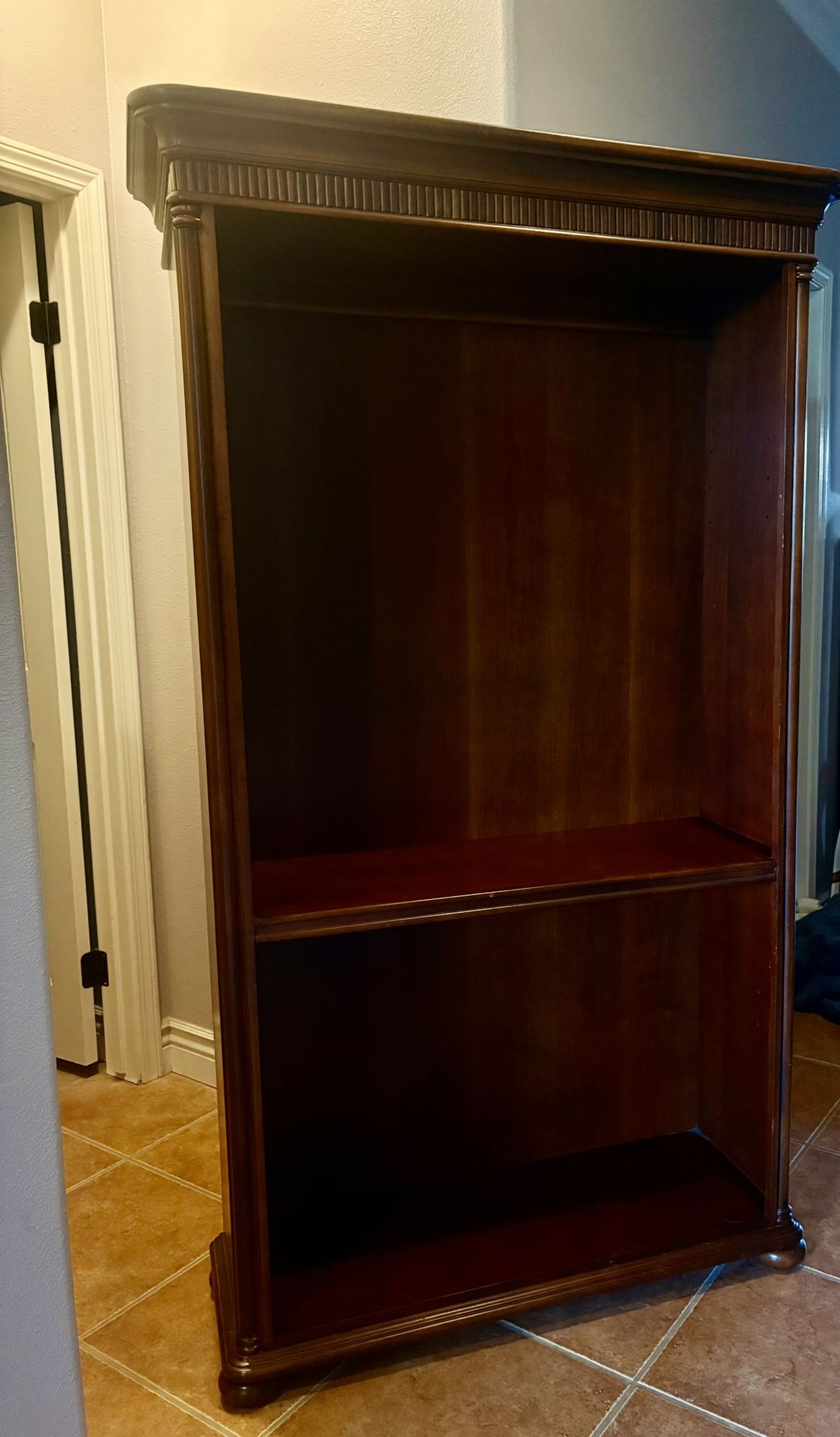 Gorgeous Solid Wood Bookcase with Adjustable Shelves