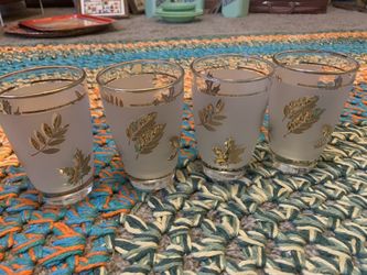 Set Of 4 Mid Century Frosted Glasses Gold Leaf Design 