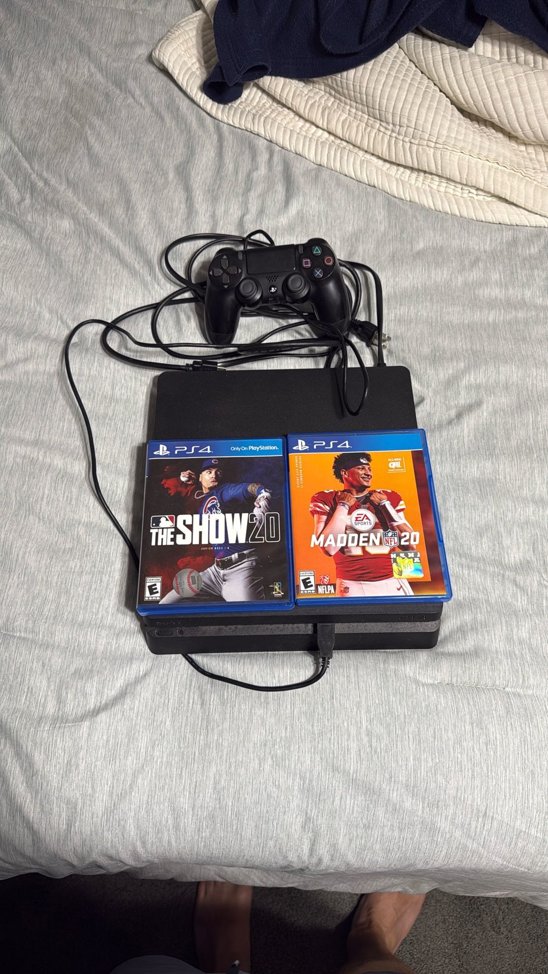 Play Station 4 w/ 2 Games