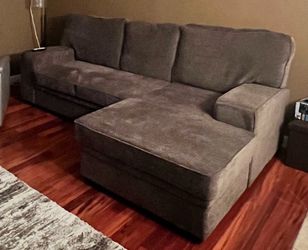 Regina Serta Sofa
