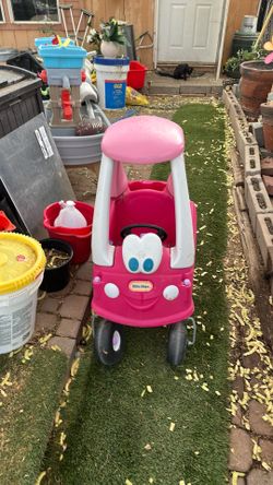Little Tikes Princess cozy coupe Pink Ride on Toy for Toddlers34 inches high by 16 inches wide by 32 inches long