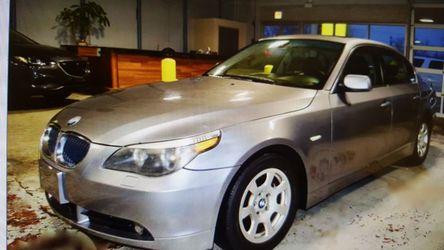 2004 BMW 5 Series 525i 4dr Sedan