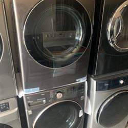 New LG Washer & Dryer Set
