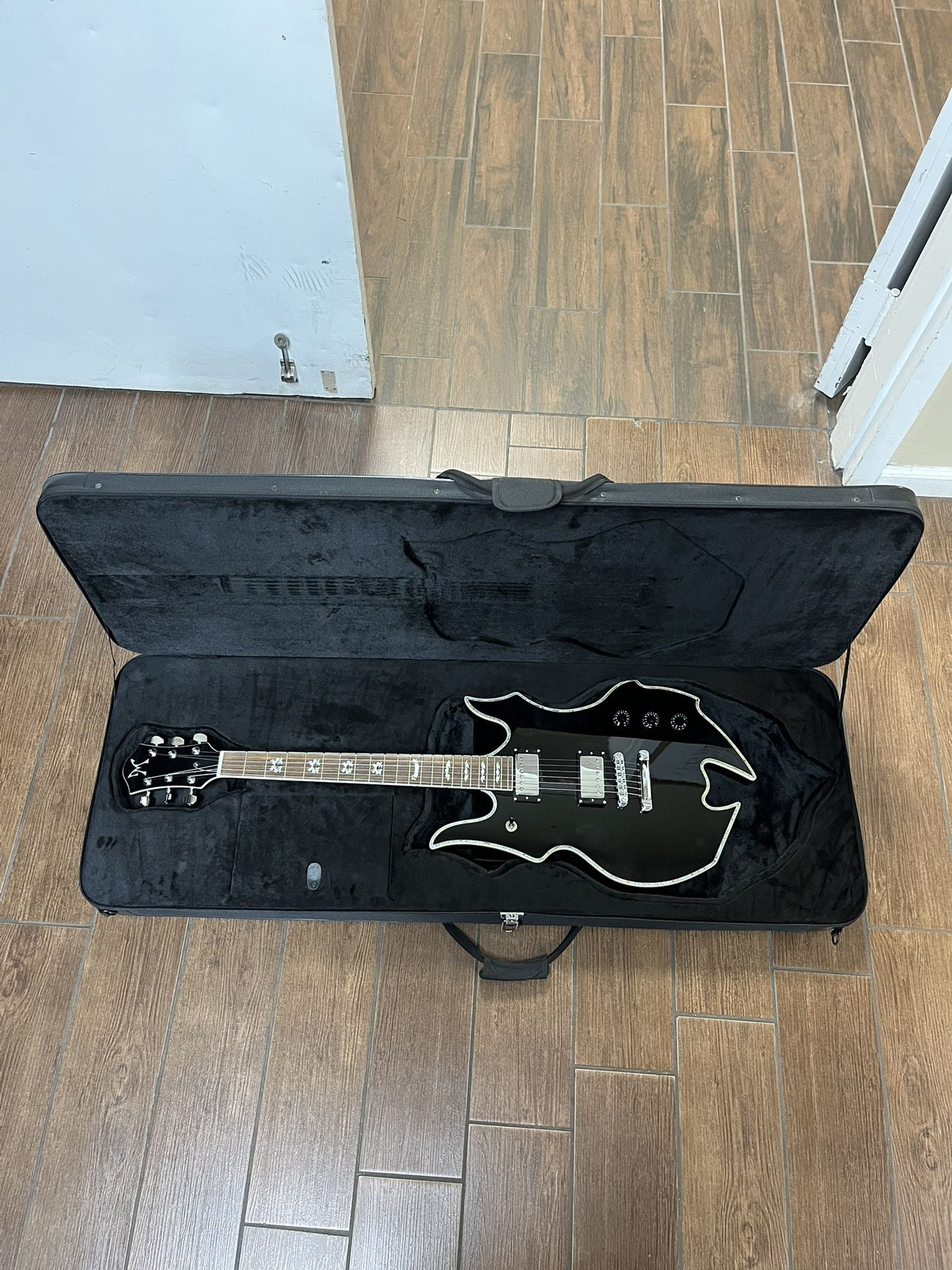 Minarik Diablo Studio Extreme Guitar