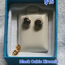 Black Earrings 