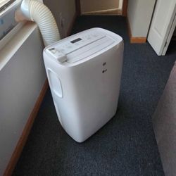 Air Conditioner Like New 