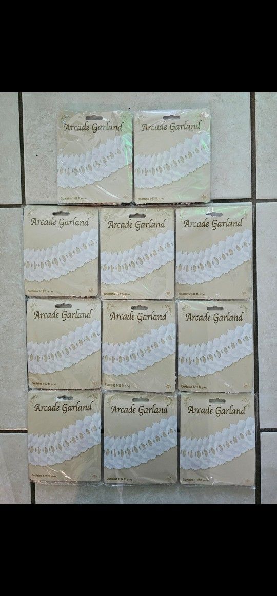 A Beistle Creation 1998 Arcade Garland Hanging Decoration Lot Of 11 Contains 1-12ft each New