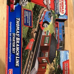 Thomas & Friends Trackmaster Motorized Railway - Thomas Branch Line Starter Set - Includes Motorized Thomas, Complete Trac