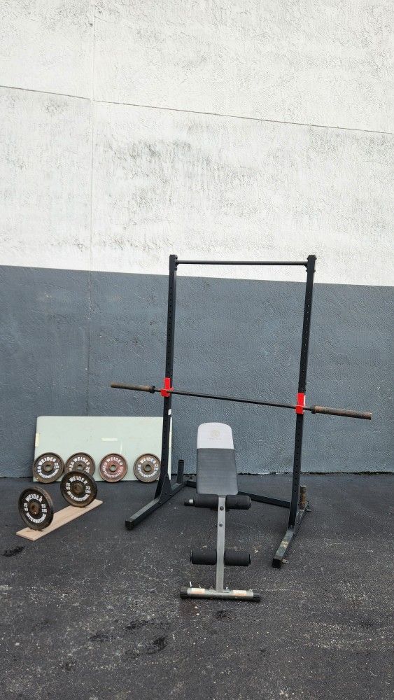 $160 ‼️Weight Plates Pounds 200 + Pull Up Tower+Bar+Bench
Delivery for extra