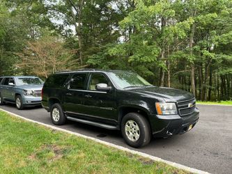 Chevrolet Suburban 2010