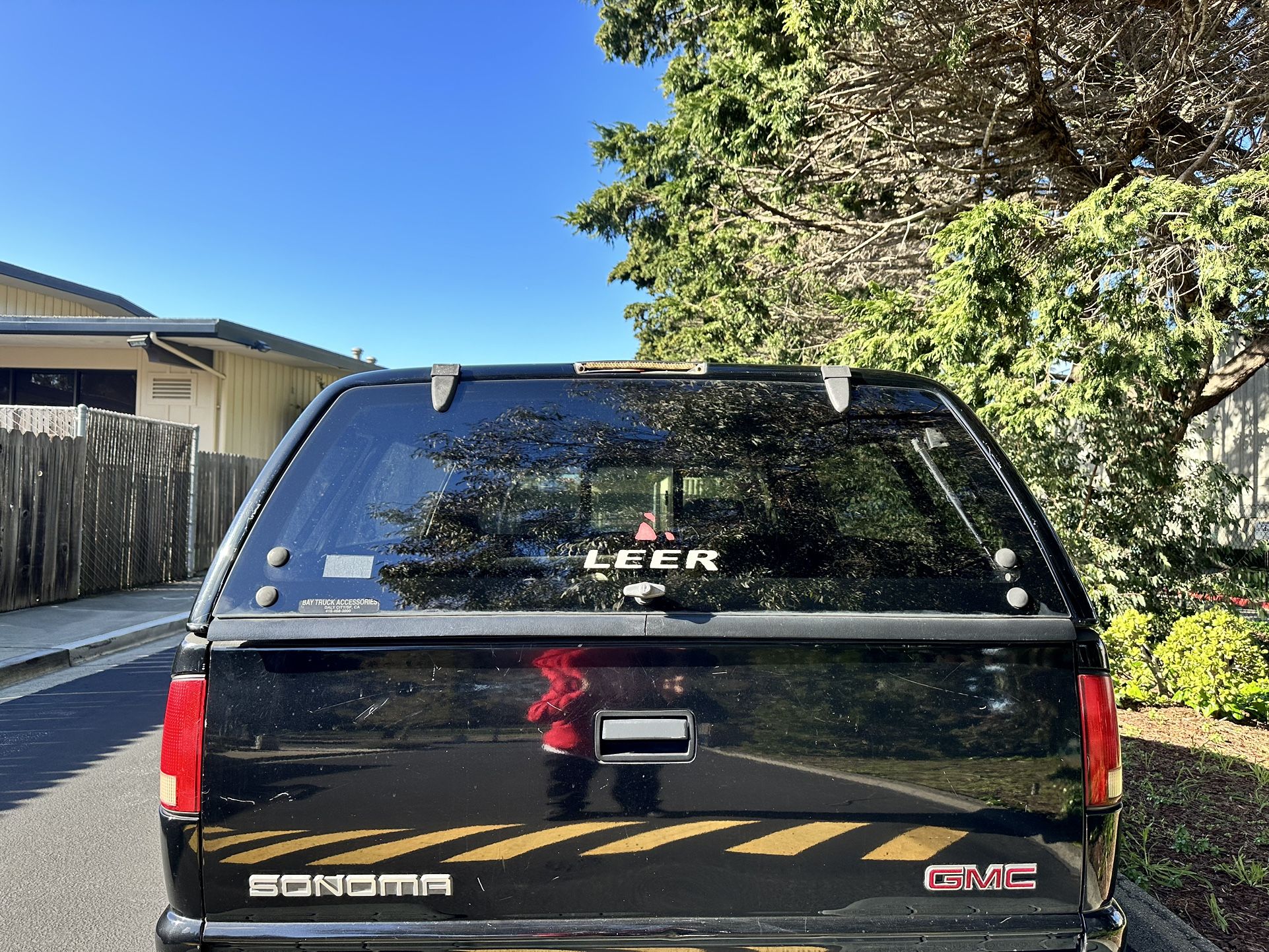 1998 GMC Sonoma S10 Camper Shell