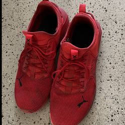 $30 Size 12 Puma Shoes 