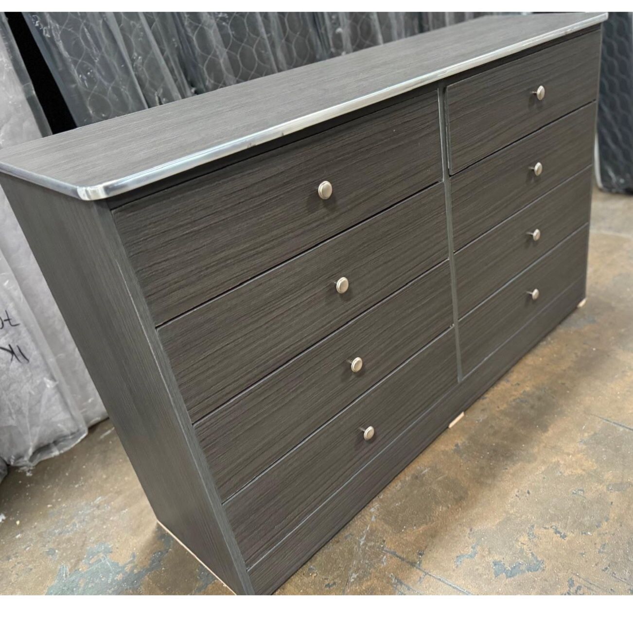 8 Drawer Dresser
