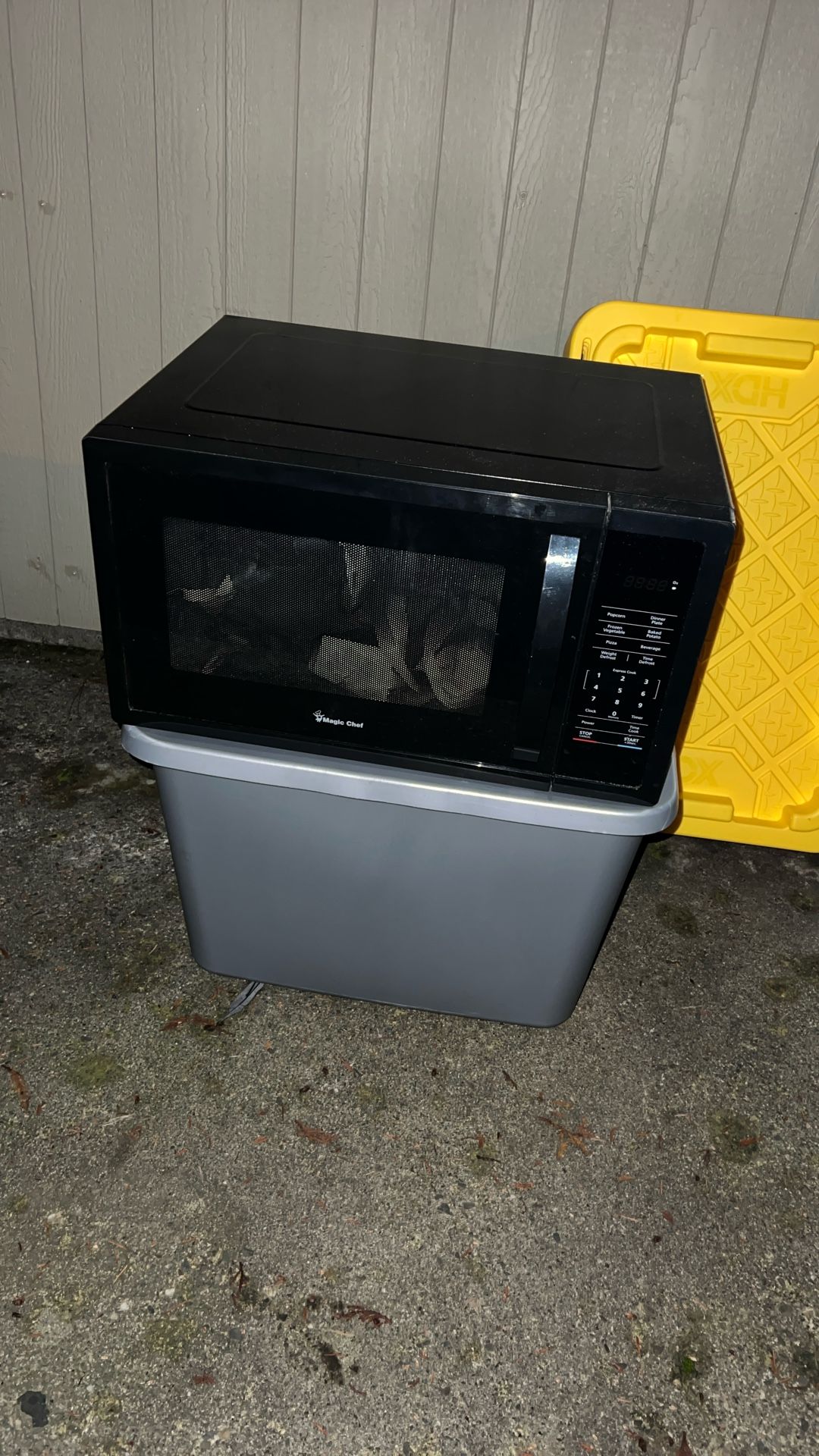 Magic Chef Microwave